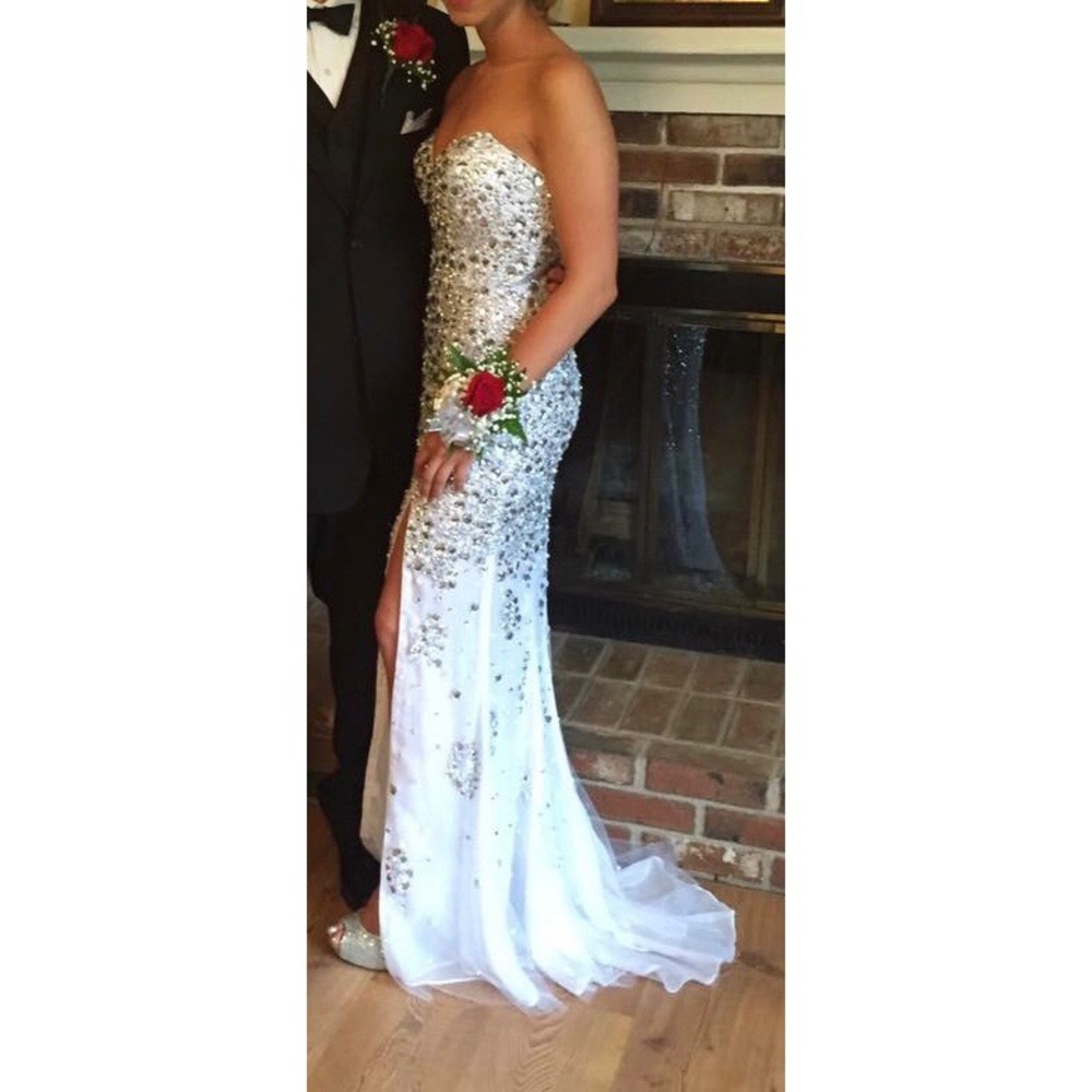 JOVANI 81120 in white/crystal